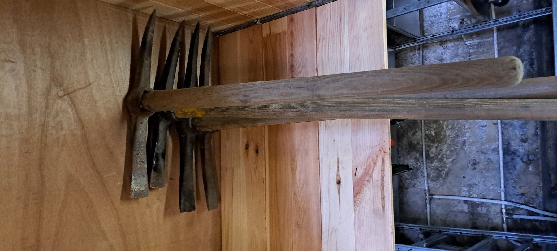 Attrezzatura da arrampicata: 4 Pickel – Usato da Wädenswil venduto da mh012 1