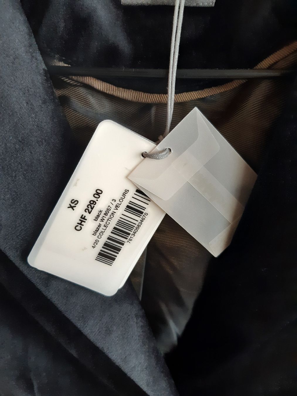 Nile Giacche: NILE - Blazer velours noir XS – Nuovo e nell'imballaggio originale da Cressier - NE venduto da bloomydays 4