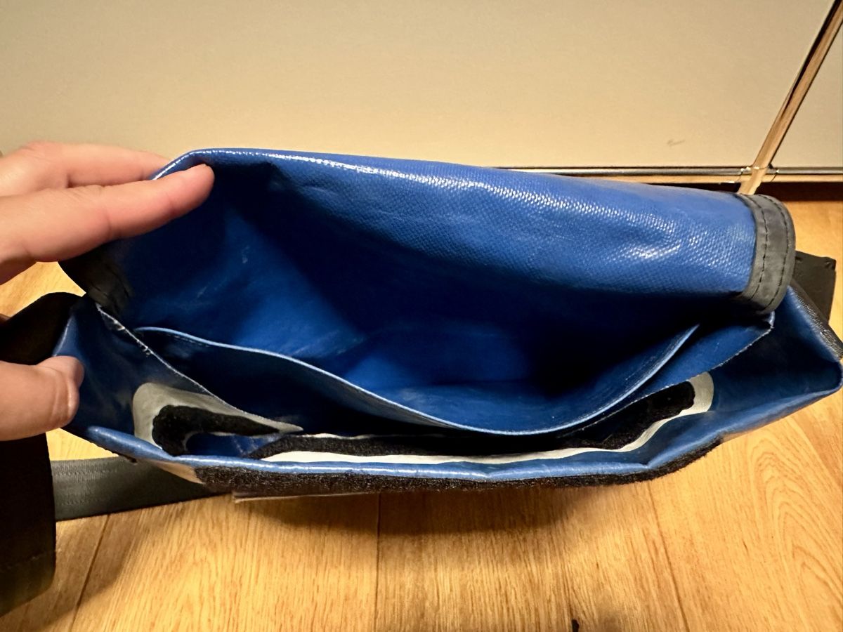 Freitag Borse: Umhängetasche Freitag – Usato da Tann venduto da Cinturriante 4