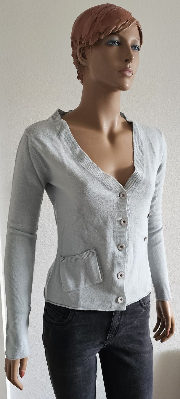 Vestes: Hunkydory Strickjacke Wolle Grösse S  – D'occasion à Basel par Allerlei-Basel