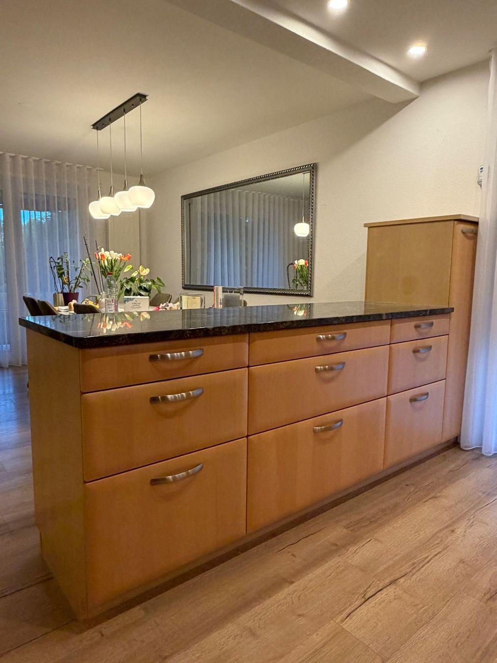 V-Zug Cucine complete: Top Einbauküche mit Geräten, Buche hell, super Zustand! – Usato da Schlieren venduto da gen_96ns 3
