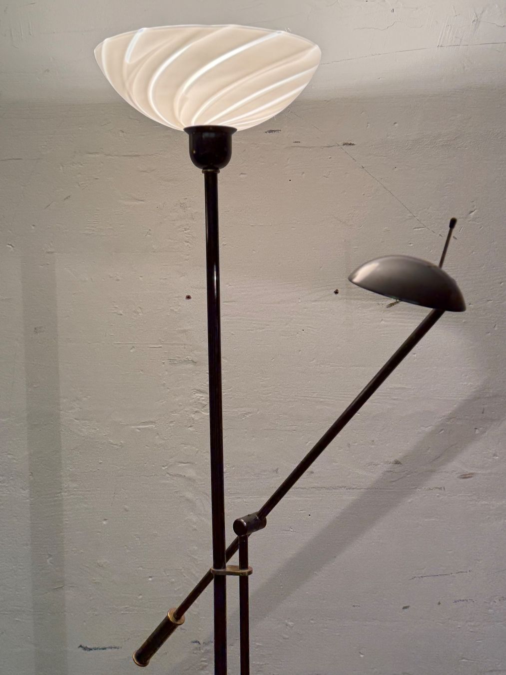 Lampade: Design Stehleuchte Postmodern  Deckenfluter mit Leselampe – Usato da Klingnau venduto da Umweltklinik 7