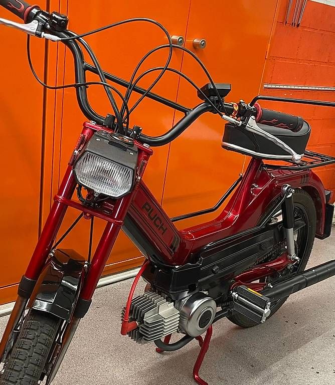 Puch Ciclomotori: Puch maxi s, sehr schön!! – Usato da Wegenstetten venduto da autodienstleistungen 1