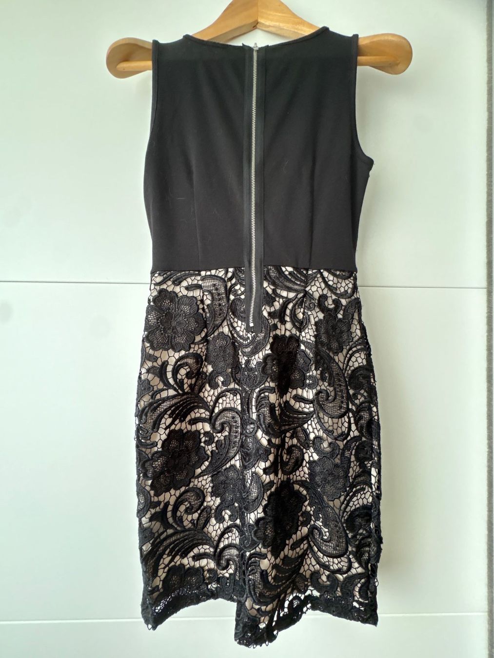 H&M Vestiti: Elegante vestito nero in pizzo – Usato da Camorino venduto da laisi83 1