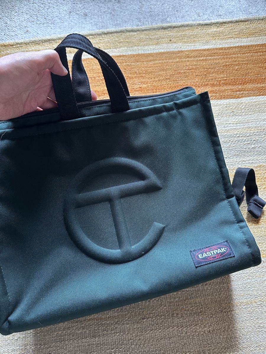 Eastpak Borse: Telfar x Eastpak Green Forest Bag – Nuovo (secondo la descrizione) da Villars-Burquin venduto da Iliasso 1
