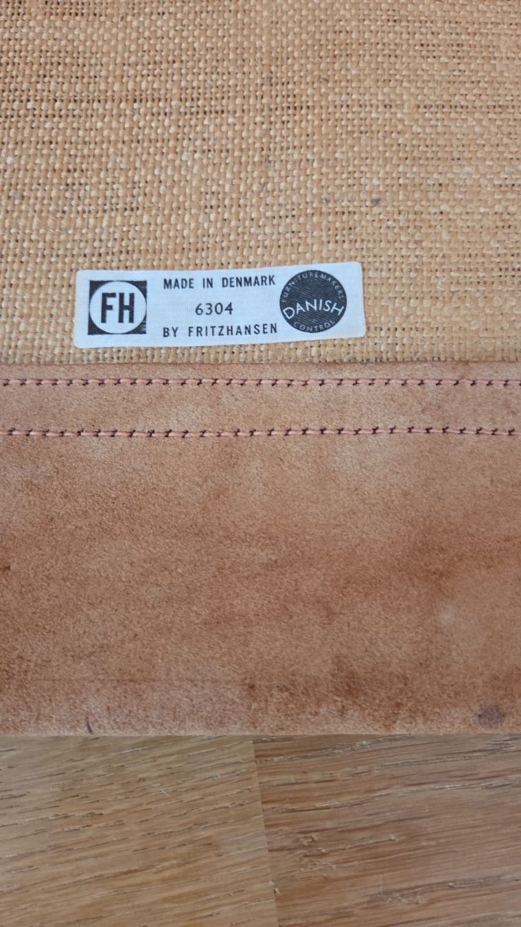 Fritz Hansen Sessel: Rare Fritz Hansen "Bachelor" Fusssessel Footstool, Dänemark – Neu (gemäss Beschreibung) aus Weissbad von FlickflauderY 3