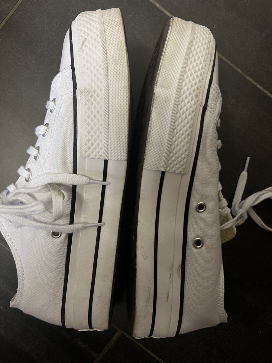 Converse Scarpe da donna: Weisse Converse Chucks Gr. 39 Platform Schuhe Turnschuhe – Usato da Sursee venduto da kni_qmh2 1
