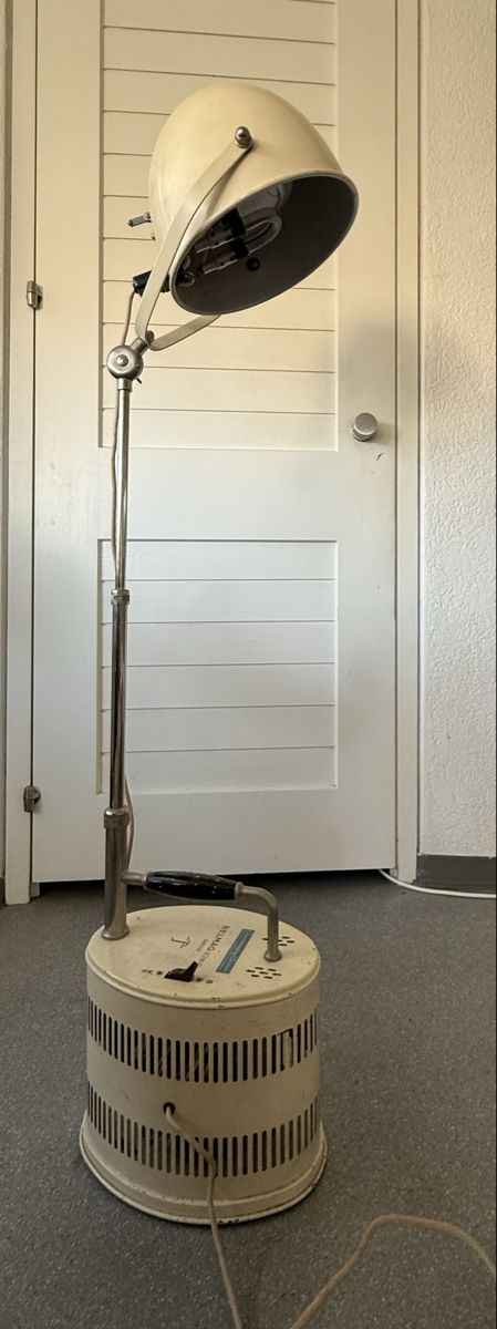 Belmag Lampade: Vintage Belmag Zürich Quarzlampe umgerüstet auf LED – Usato da Biberist venduto da Mrgerl