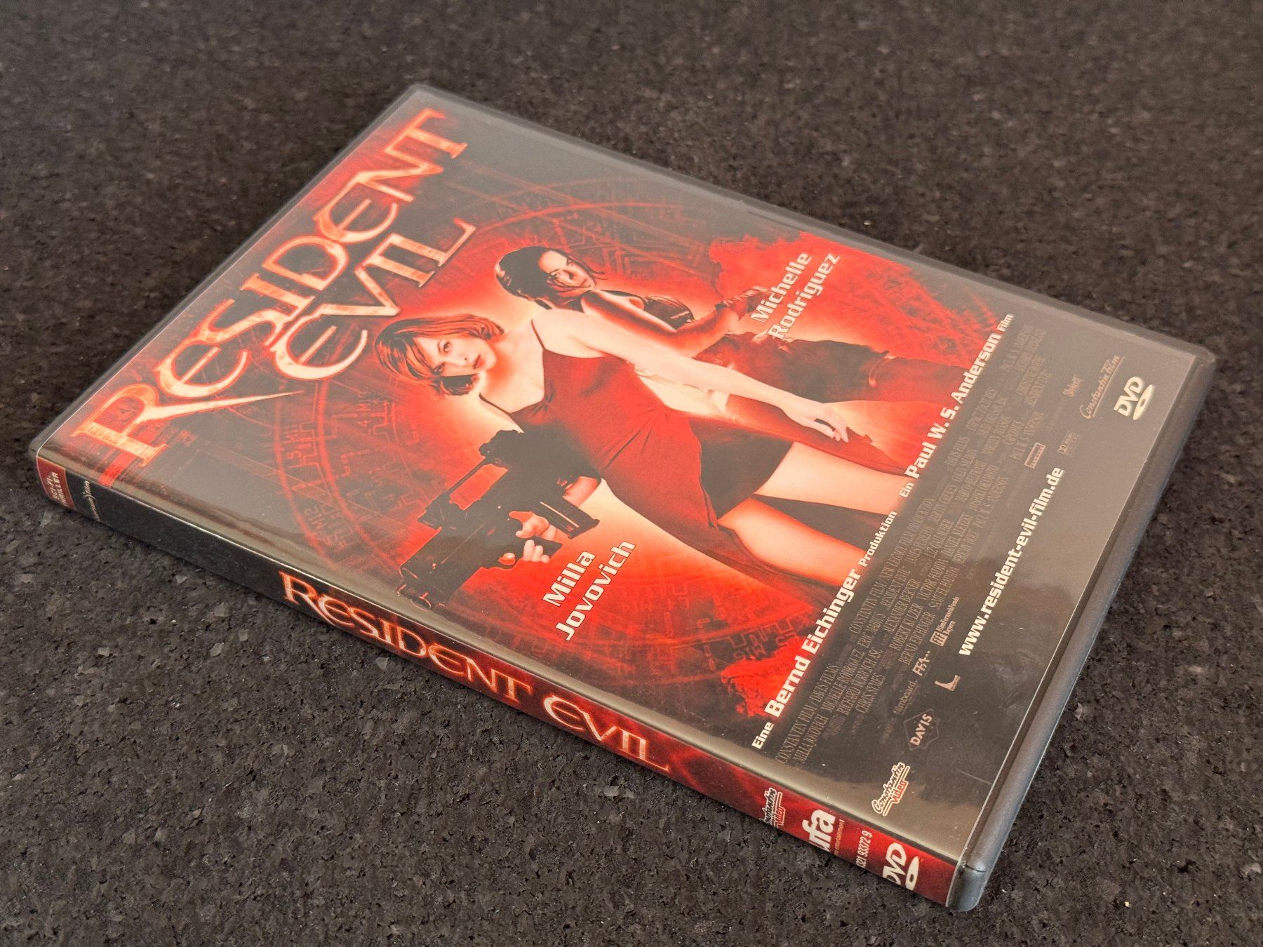 Alle DVDs: Resident Evil SciFi thriller DVD DE/EN – Gebraucht aus Fribourg von tschjoly 5