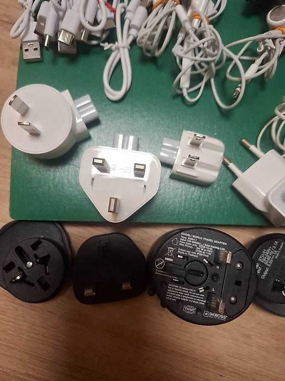 Caricabatterie: Jenste Kopfhörer/ladekabel/Stecker – Usato da Henggart venduto da Iltis2000 3
