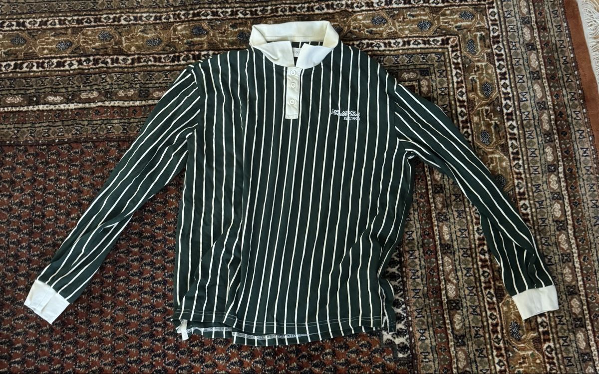 T-shirt: Longsleeve tshirt – Nuovo (secondo la descrizione) da Rapperswil SG venduto da riy_f85n