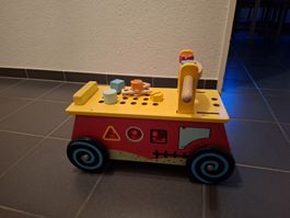 Spielzeug Auto mit div. Klötze aus Holz