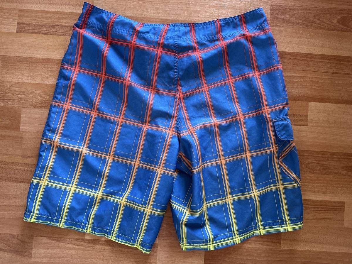 Costumi da bagno: Hurle Badehose, Gr. 38, einf. Bundweite 50 cm – Usato da St. Gallen venduto da mai_zpt7 1