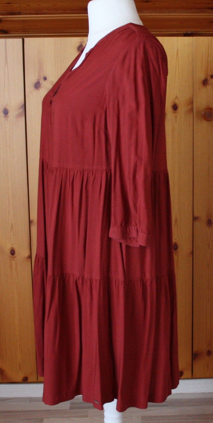 Kleider: Kleid Langarm Q/S rost-rot Gr. XL – Gebraucht aus Flüelen von Diversicum-Curvy 3