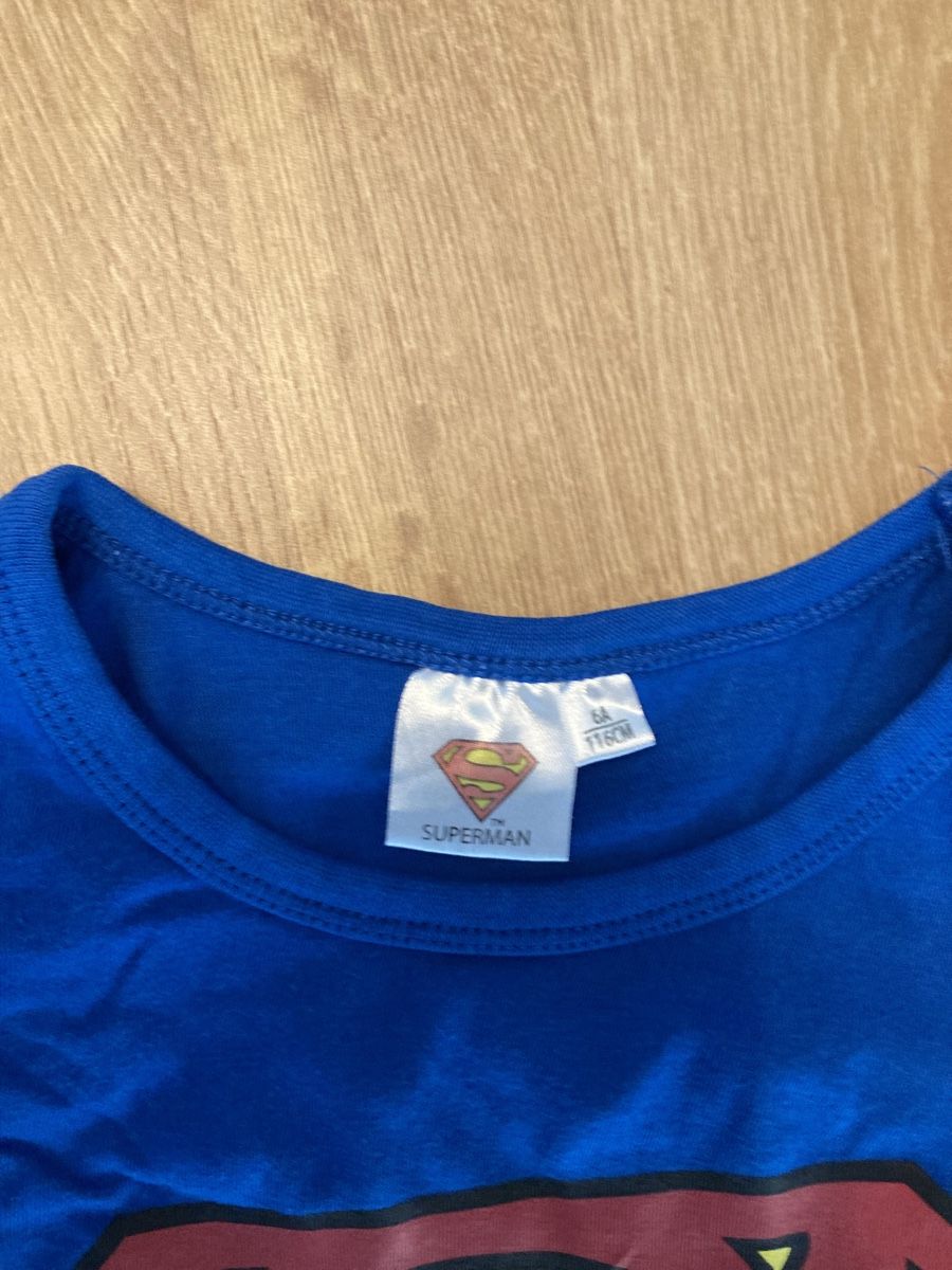 Hemden, T-Shirts & Polos: Superman Sommer Top Gr. 116 – Gebraucht aus Emmenbrücke von JJ_89 2