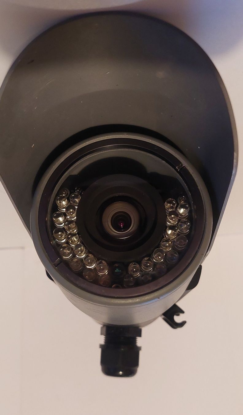 Systèmes d'alarme: Camera surveillance Etrovision EV8781A-C – D'occasion à Chapelle-s-Moudon par gerryp 3