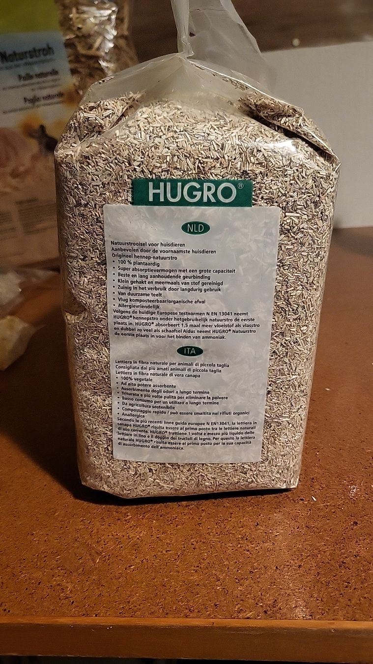 Sonstiges für Büro & Gewerbe: HUGRO Kleintier-Einstreu, natürlich & saugfähig! – Neu (gemäss Beschreibung) aus Biel/Bienne von Reykonaluna 1