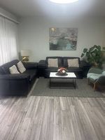 Modernes Leder Sofa.