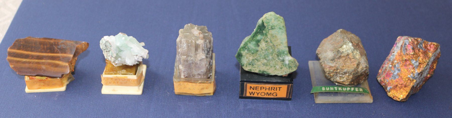 Mineralien & Heilsteine: MINERALIEN STEINE SAMMLUNG – Gebraucht aus Muttenz von Hotschahi