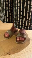 Sandales en cuir avec boucle dorée taille 38