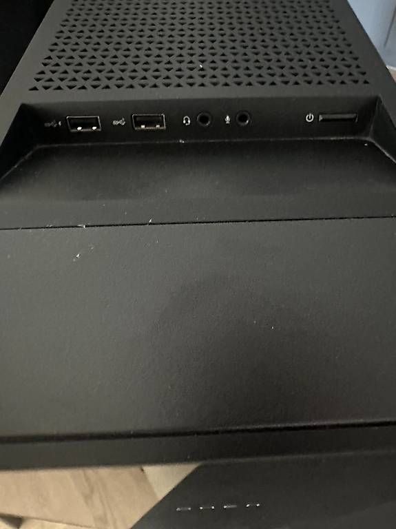 Hewlett Packard PC: HP OMEN 30L – Usato da Hergiswil NW venduto da R.McFarlane 3