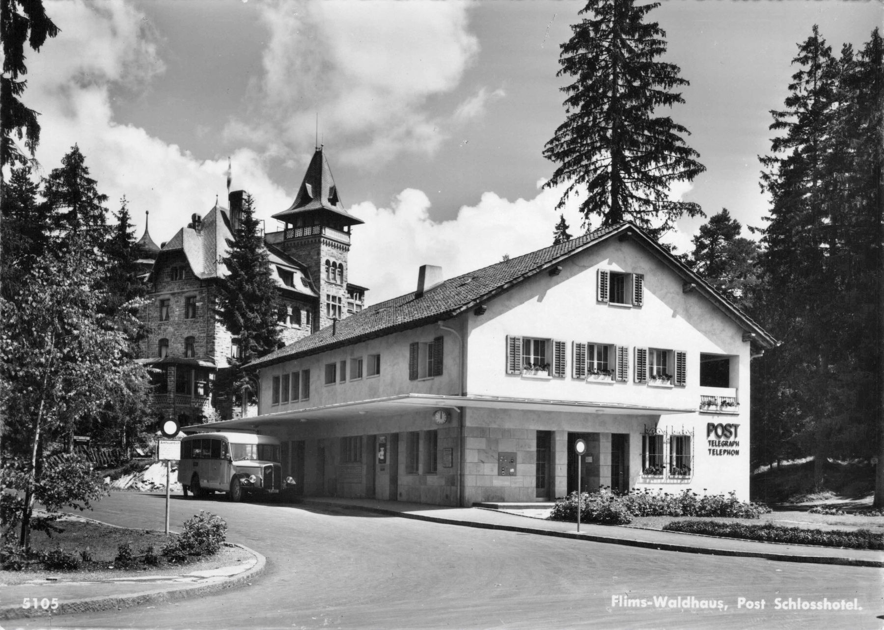 Cartoline postali: Flims GR // ca. 1950 Postauto Waldhaus Post Schlosshotel – Usato da Basel venduto da intermezzo12
