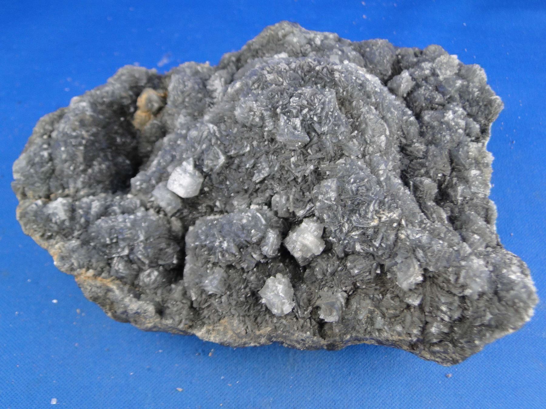 Minerali & Pietre curative: Calcit – Usato da Schinznach Bad venduto da Demerald