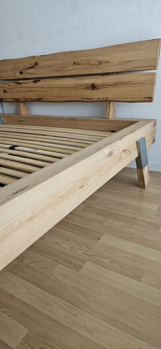 Articoli in legno: Holz Bett inkl. Lattenrost – Usato da Kollbrunn venduto da Ignjat1211 5