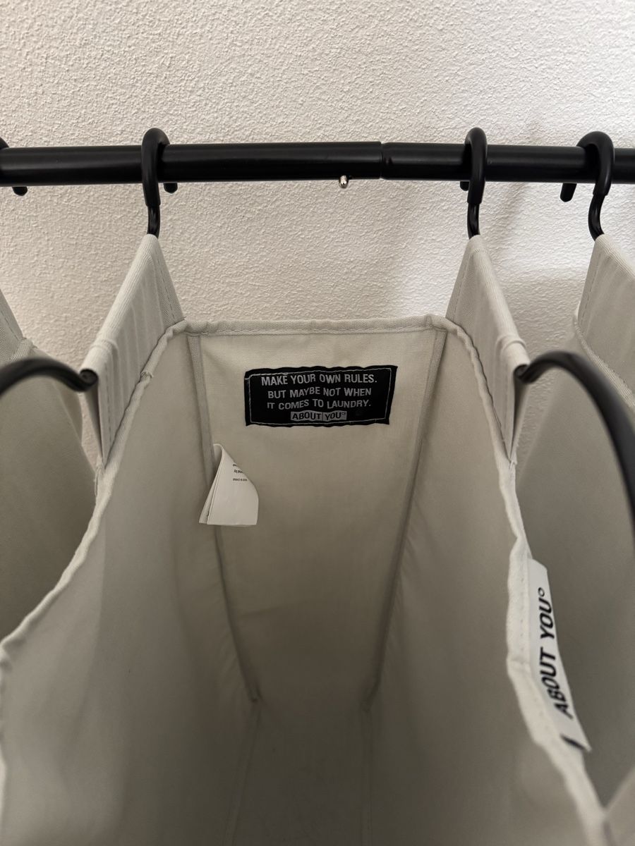 Paniers à linge: Wäschekorb von Aboutyou – D'occasion à Chur par maxver98 2