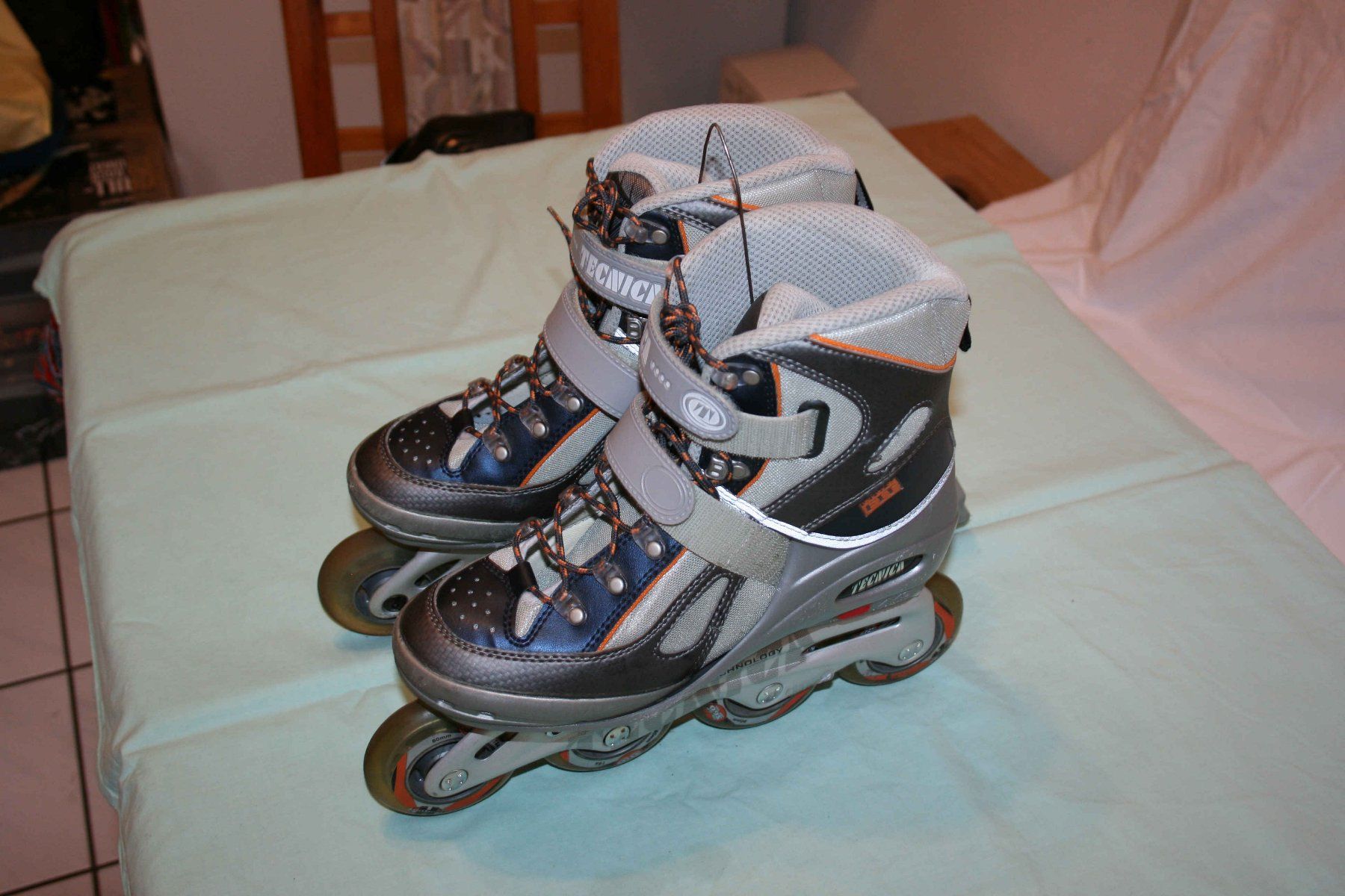 Pattini in linea & Pattini a rotelle: Inline Skates, Roller: Tecnica. Grösse 39,5 – Usato da Cadenazzo venduto da Mikeshop 2