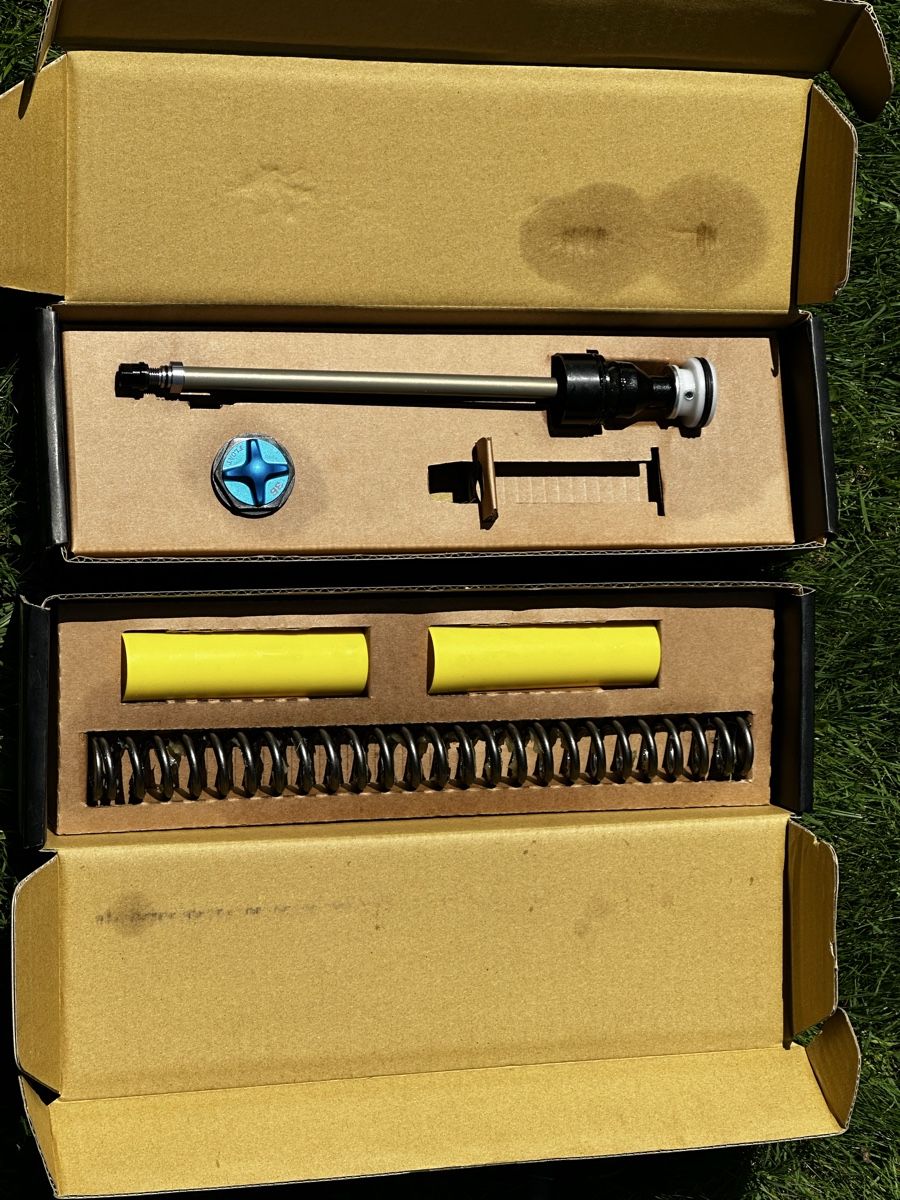 Fox Pièces détachées: Fox 36 Performance mit Marzocchi Coil  – D'occasion à Grenchen par DeaDeflorin 8