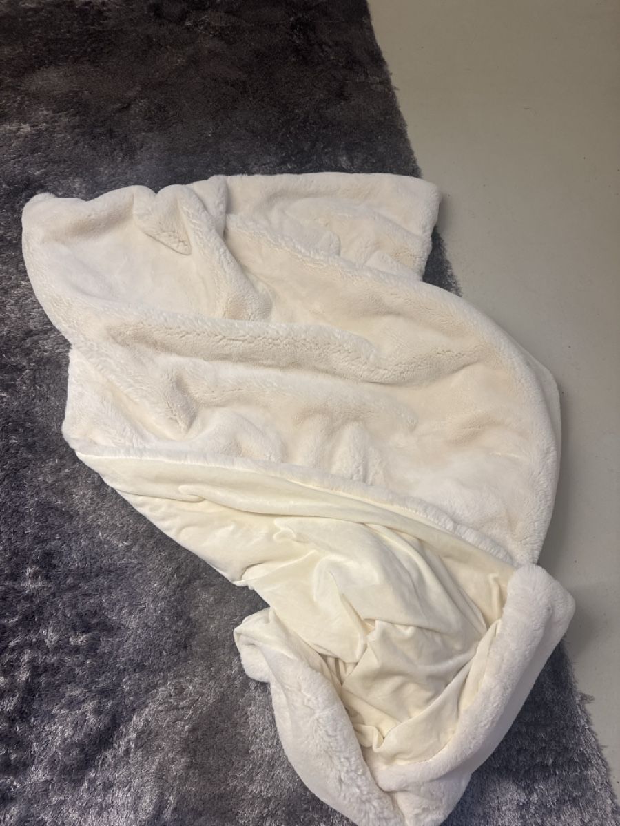 Coperte: Flauschige Felldecke – Nuovo (secondo la descrizione) da Zürich venduto da Leined
