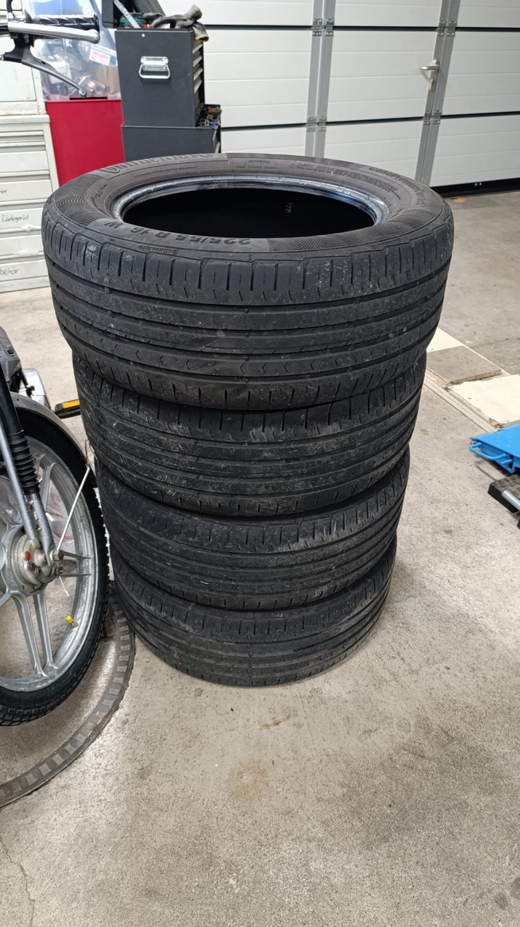 Continental Pneus & Roues: Reifen 225/55 R16 – D'occasion à Grub AR par Sandroswerkstatt