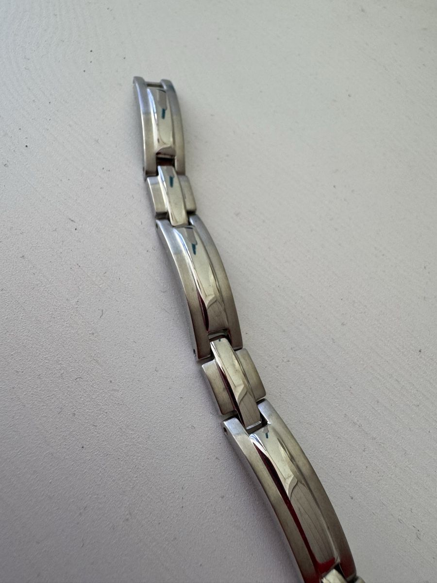 Bracciali & Braccialetti: Armband Edelstahl Silberfarbe modisch neu – Nuovo e nell'imballaggio originale da Albligen venduto da Harmonika55 2