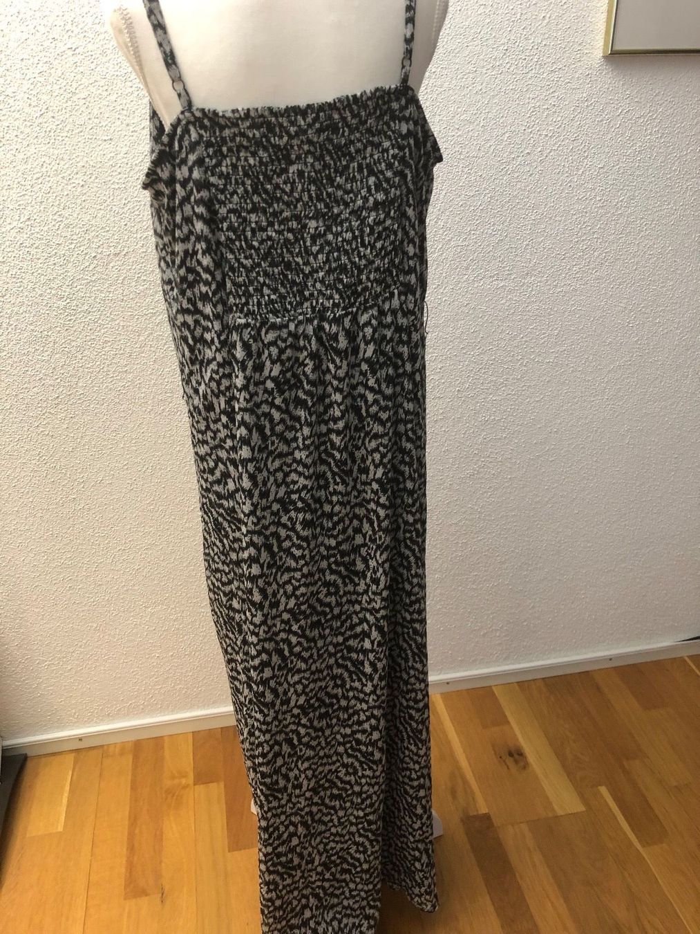 Vestiti: Kleid lang. Gr. 44 – Usato da Wallisellen venduto da watcher01 3