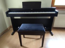Piano numérique Yamaha Arius YDP-164 + accessoires