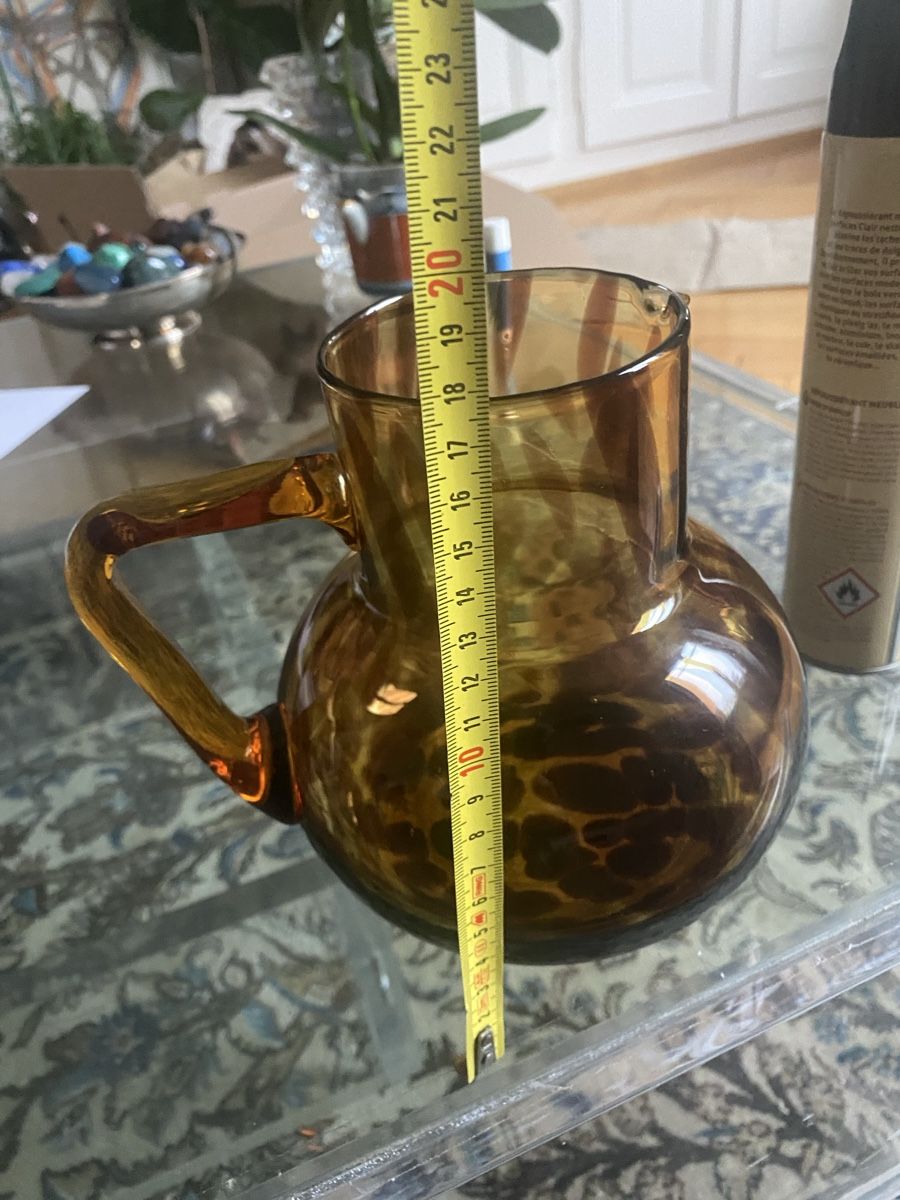 Caraffe: Caraffe verre vintage effet tortoise – Usato da Küssnacht am Rigi venduto da FFKA 3