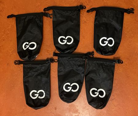 6 Dry Bags - Go - 2 Liter - Handyfach / wie neu