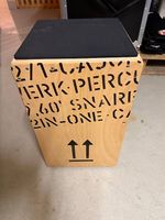 Cajon von Schlagwerk