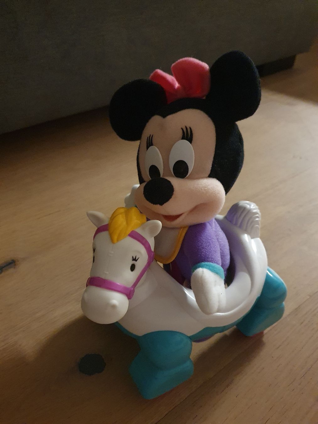 Giocattoli: Minnie Mouse mit Pferd Krabbelhilfe – Nuovo (secondo la descrizione) da Uster venduto da Mooreas 1