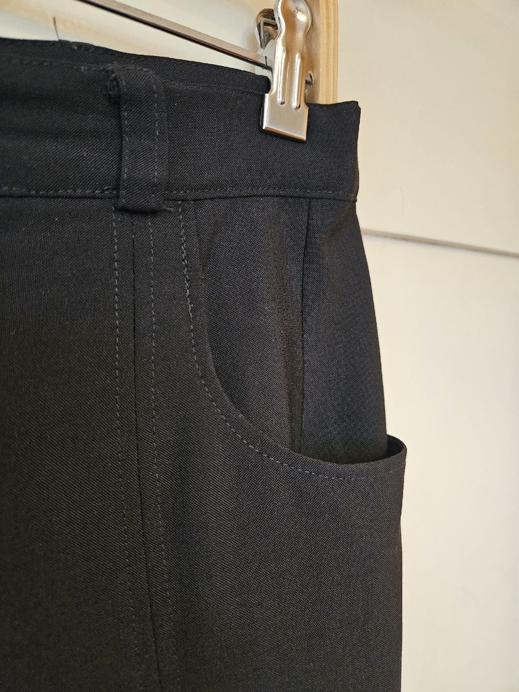 Pantaloni: Damen Stoffhose Basman schwarz gebraucht – Usato da Wattwil venduto da Fair2nd 1