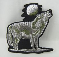 WOLF bei VOLLMOND - Aufbügler - Stickerei - 8,5x8cm