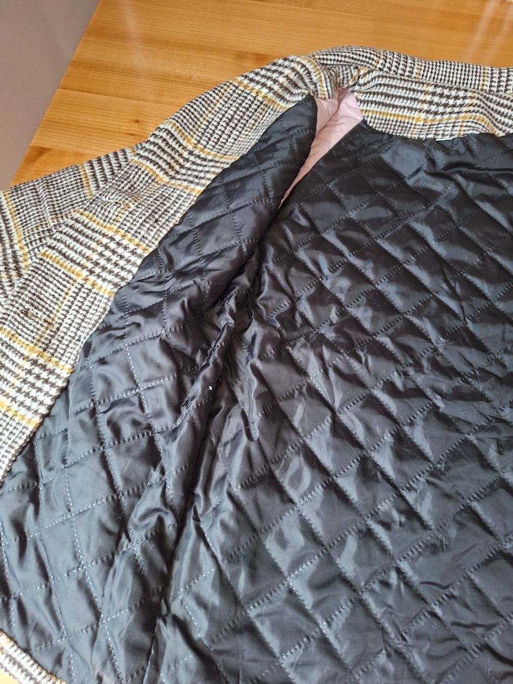 Jacken & Mäntel: Mädchenjacke kariert Gr.120 – Gebraucht aus Ehrendingen von CHMEX 2