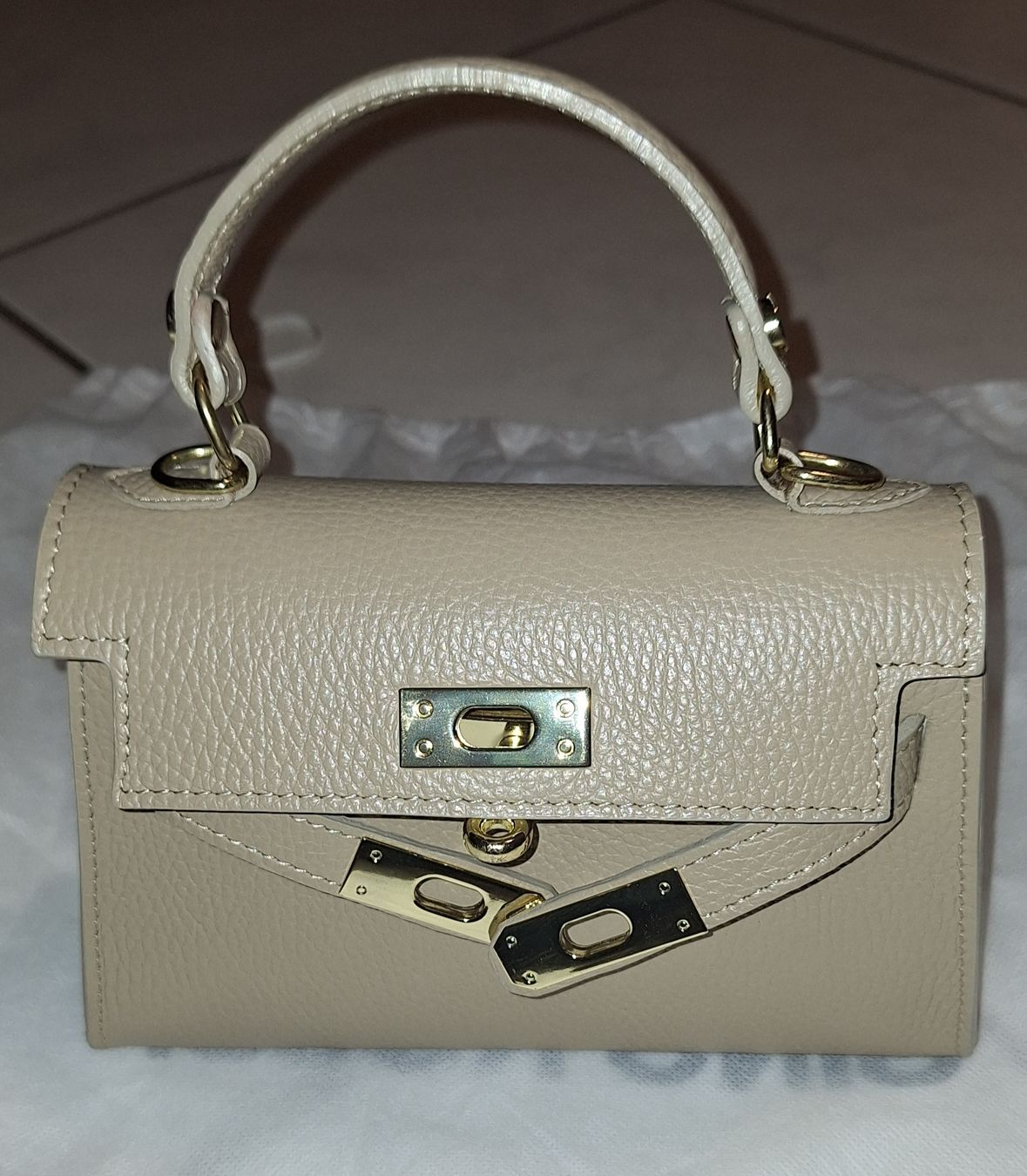 Borse da donna: Kleine Tasche aus echtem Leder – Nuovo (secondo la descrizione) da Wilen b. Wollerau venduto da kat_35 1