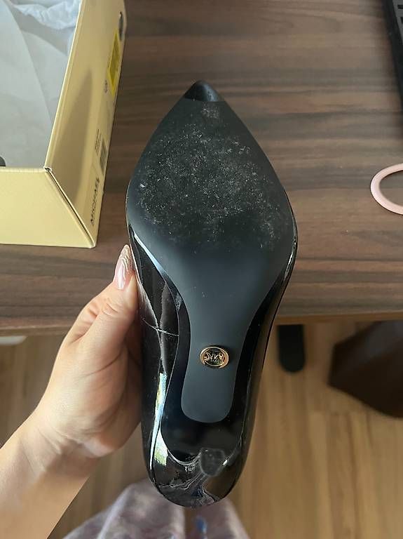 Scarpe da donna: Michael Kors Heels 37 einmal getragen – Usato da Bubendorf venduto da Sarahleinchenn 3