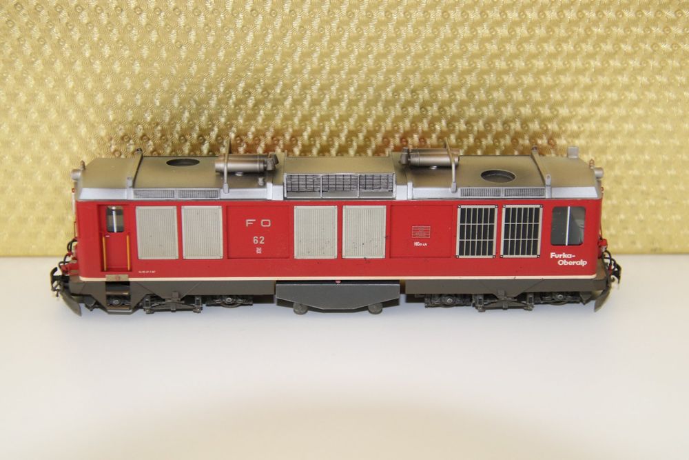 ECHELLE O 0 OM Furka-Oberalp Fama FO 61 LOT LOCOMOTIVE WAGON