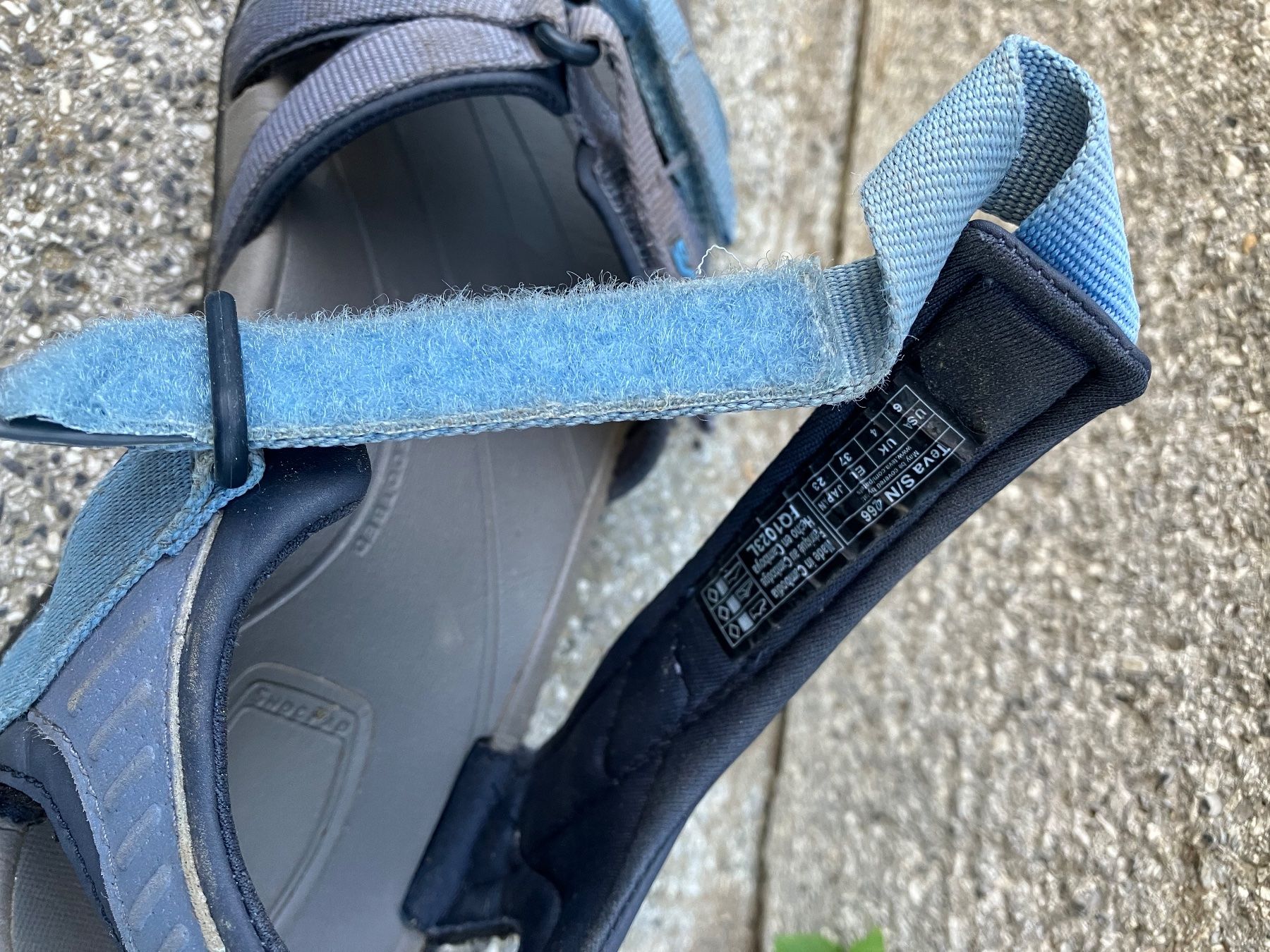 Teva Scarpe per ragazzi: Teva Sandalen, Gr. 37 – Usato da Basel venduto da Nautilus123 2
