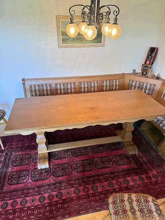 Set di tavolo e panche: Massive Eichen-Eckbank mit Tisch und 4 Stühlen – Usato da Brenzikofen venduto da tim_2bsd 1