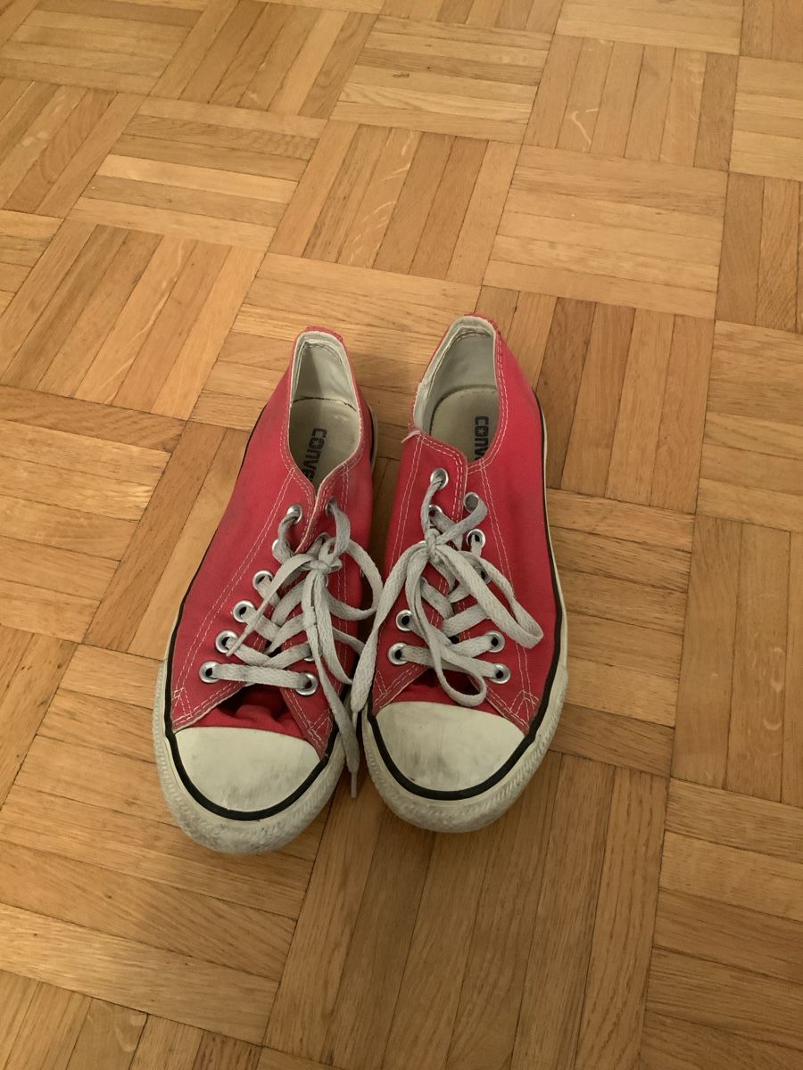 Converse Scarpe da uomo: Rote Converse Chucks, Grösse 39, gebraucht – Usato da Tuggen venduto da Tantas 3