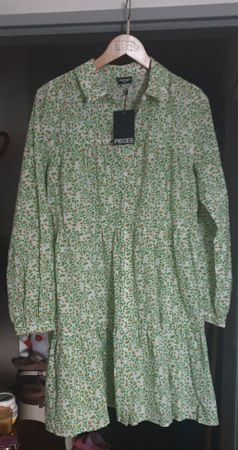 Pieces neues Kleid Gr. L